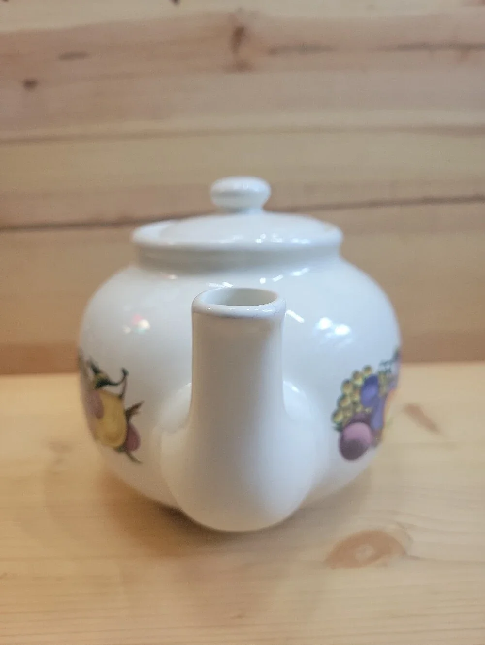 Cornucopia White Ceramic Teapot Fruit Pattern Pottery 48 oz